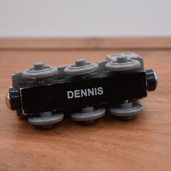 Dennis 2003 Vintage Thomas and Friends Wooden Railway Engine Trains Magnetic - Picture 6 of 6